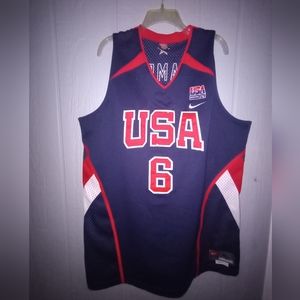 Jersey lebron James USA size XL color blue